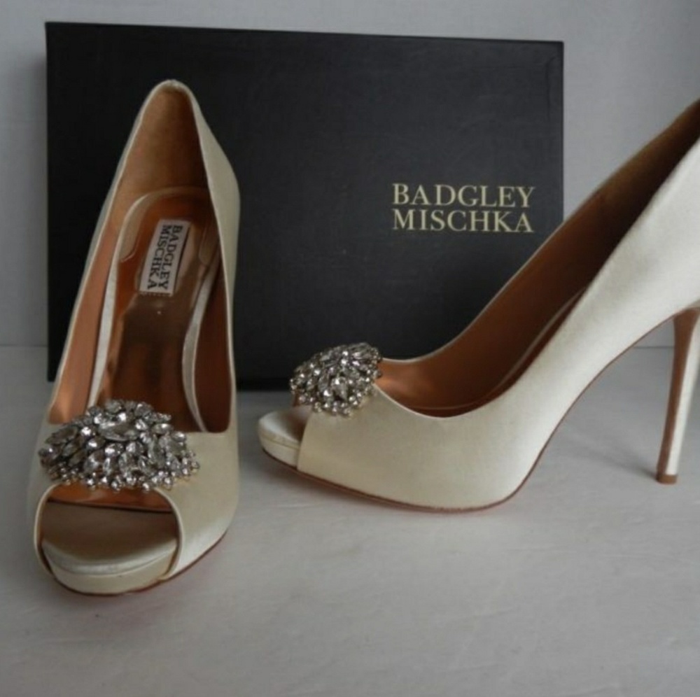 Jeannie by Badgely Mischka